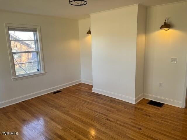 2522 Browns Mill Ct - Photo 4 of 12