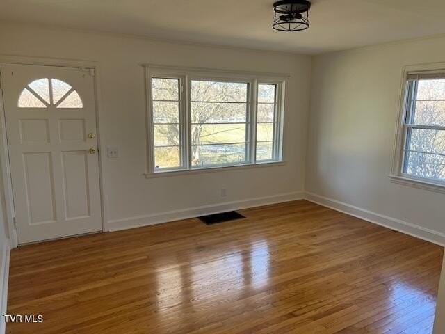 2522 Browns Mill Ct - Photo 5 of 12