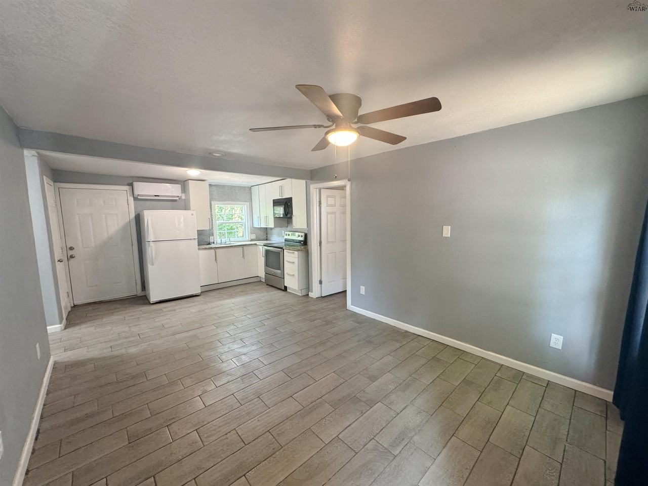 2142 Avenue F #REAR - Photo 3 of 12