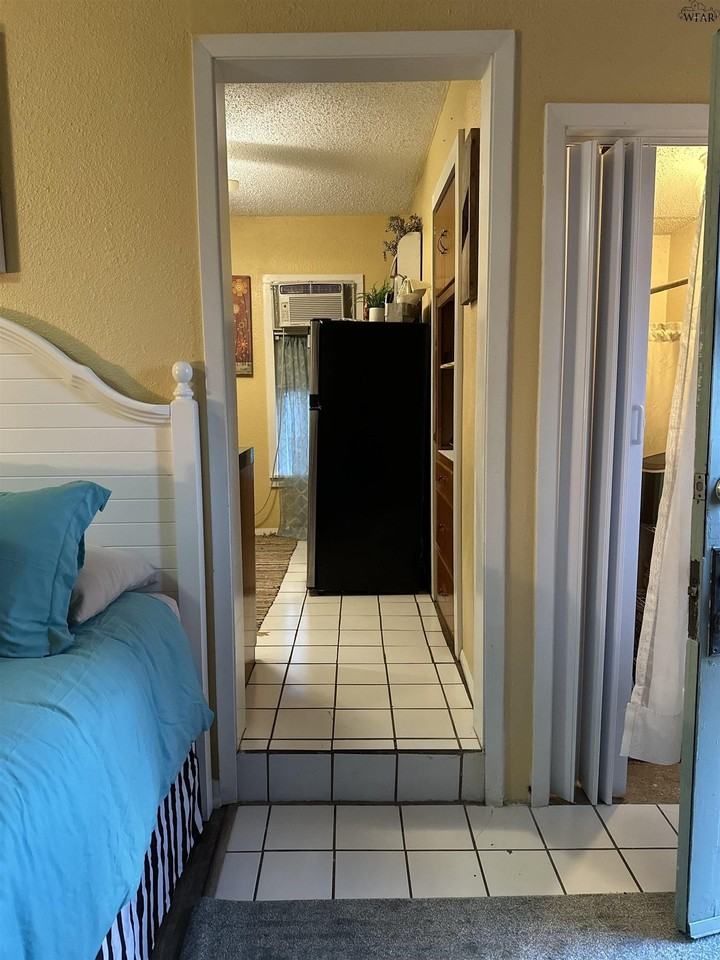 303 Morningside Dr #REAR - Photo 4 of 10