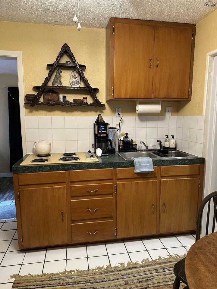 303 Morningside Dr #REAR - Photo 6 of 10