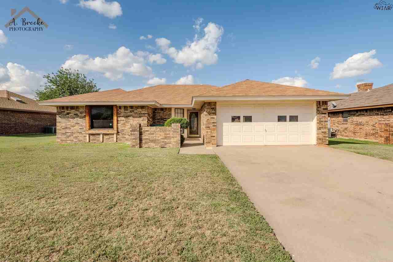 4611 MISTY VALLEY STREET E - Photo 2 of 35
