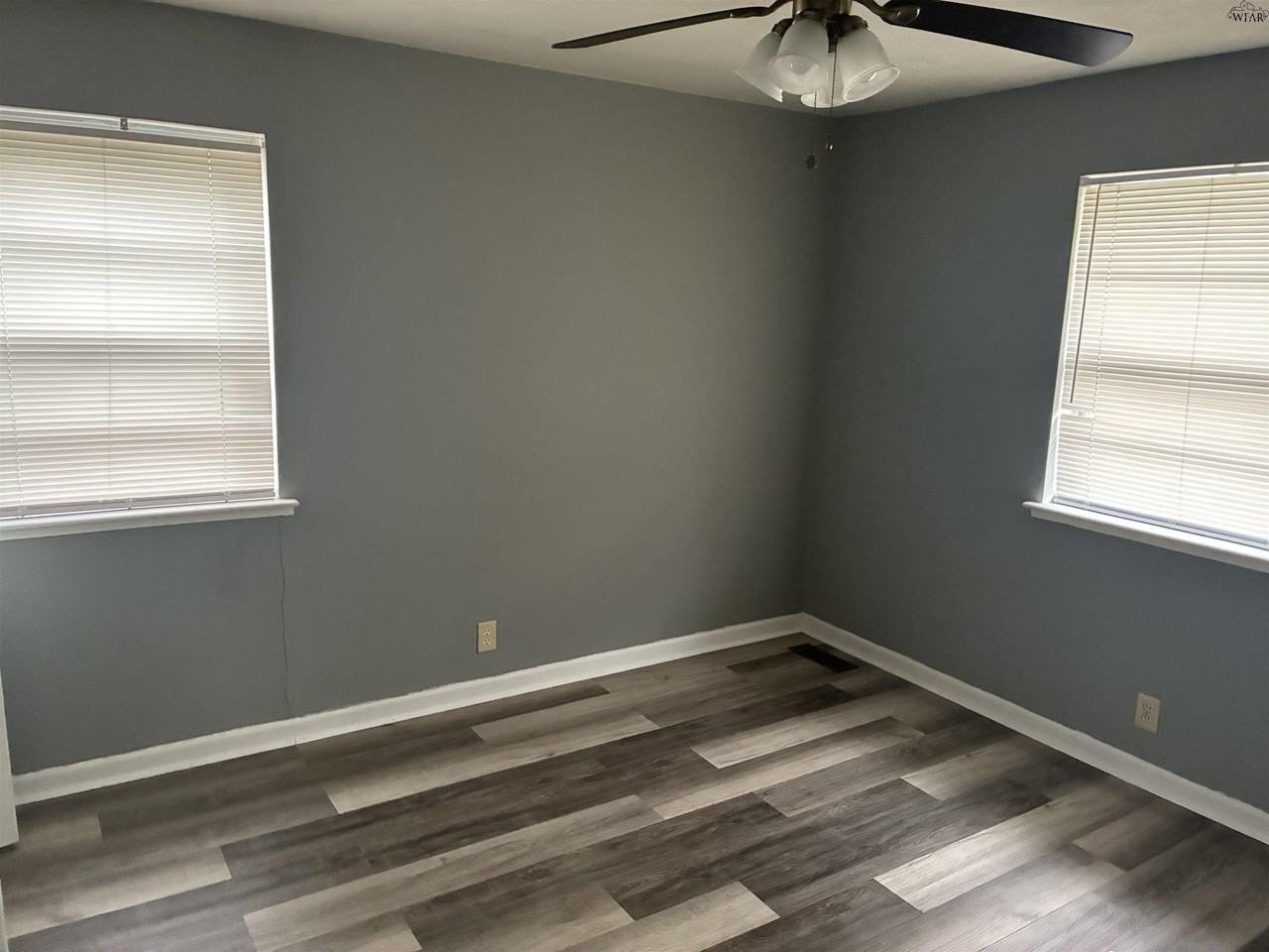 4644 Mistletoe Dr - Photo 4 of 7