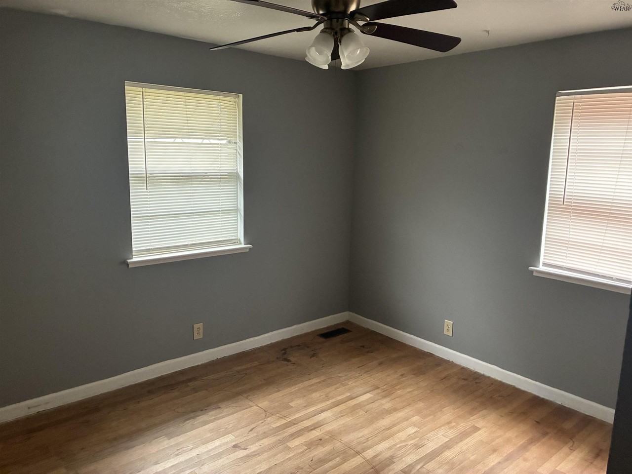 4644 Mistletoe Dr - Photo 5 of 7