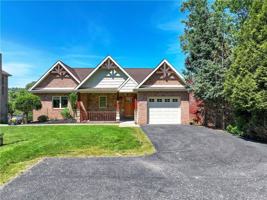 featured image of 320 Lakeside Dr N