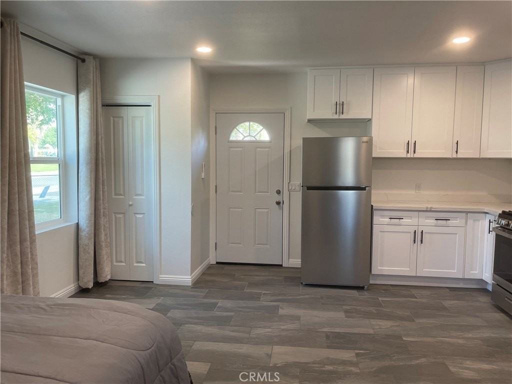 3062 Monroe St - Photo 2 of 12
