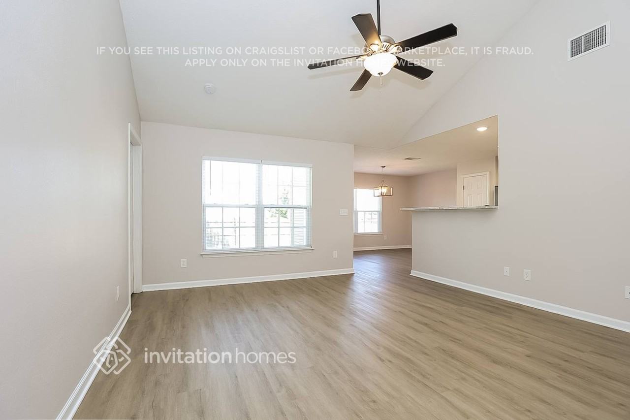 308 Sarava Ln - Photo 3 of 17
