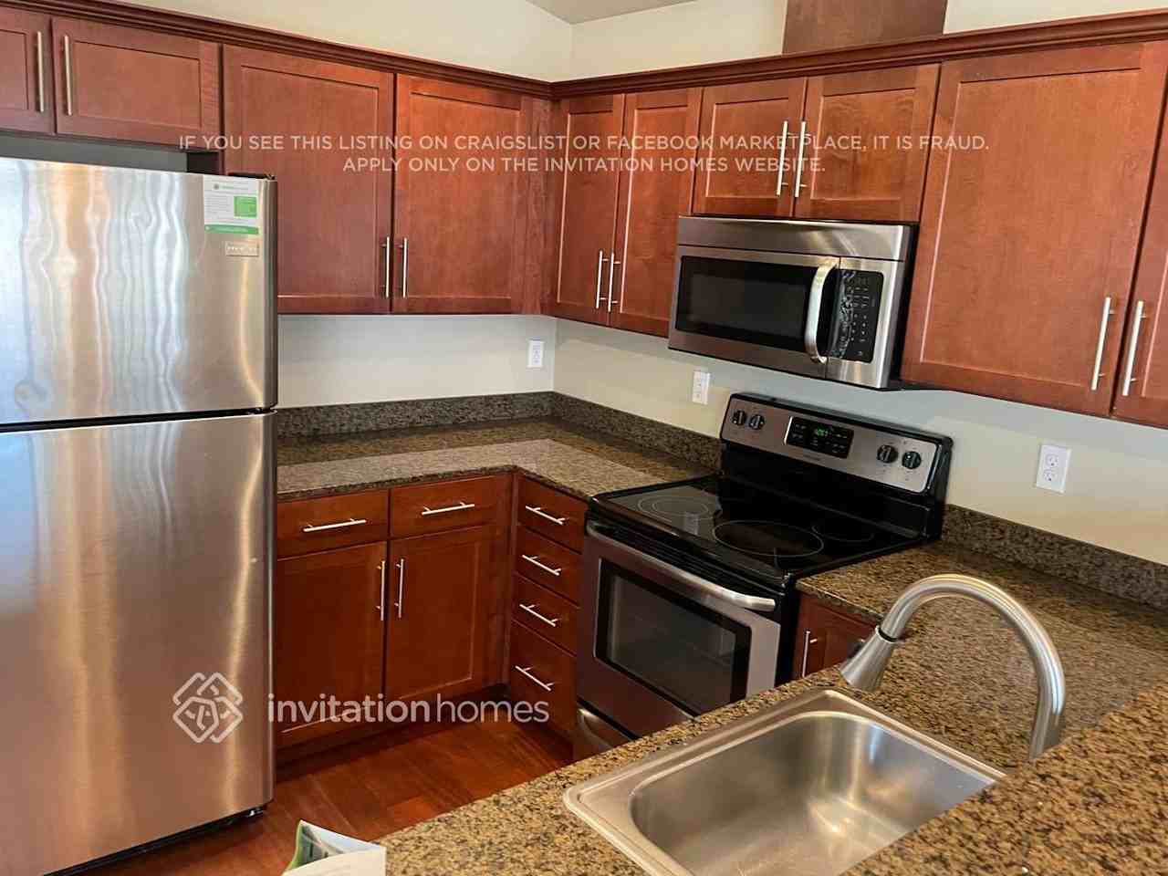 7411 19th Pl Se - Photo 4 of 15