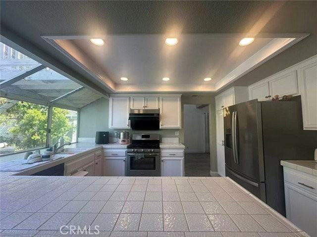 2210 S Autumn Ln - Photo 5 of 8