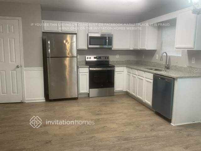 55 Carver Dr - Photo 3 of 11