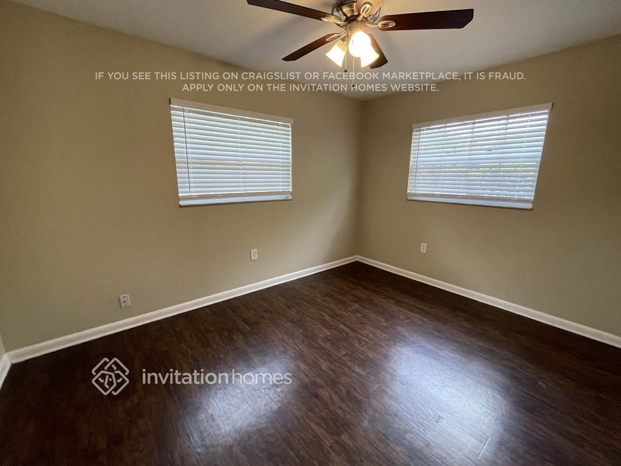 4011 36th St W - Photo 5 of 9