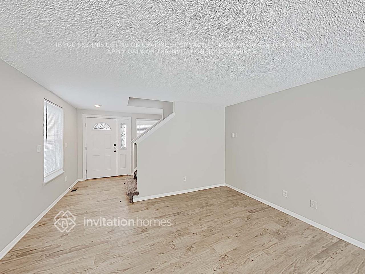 22320 E Princeton Dr - Photo 5 of 19
