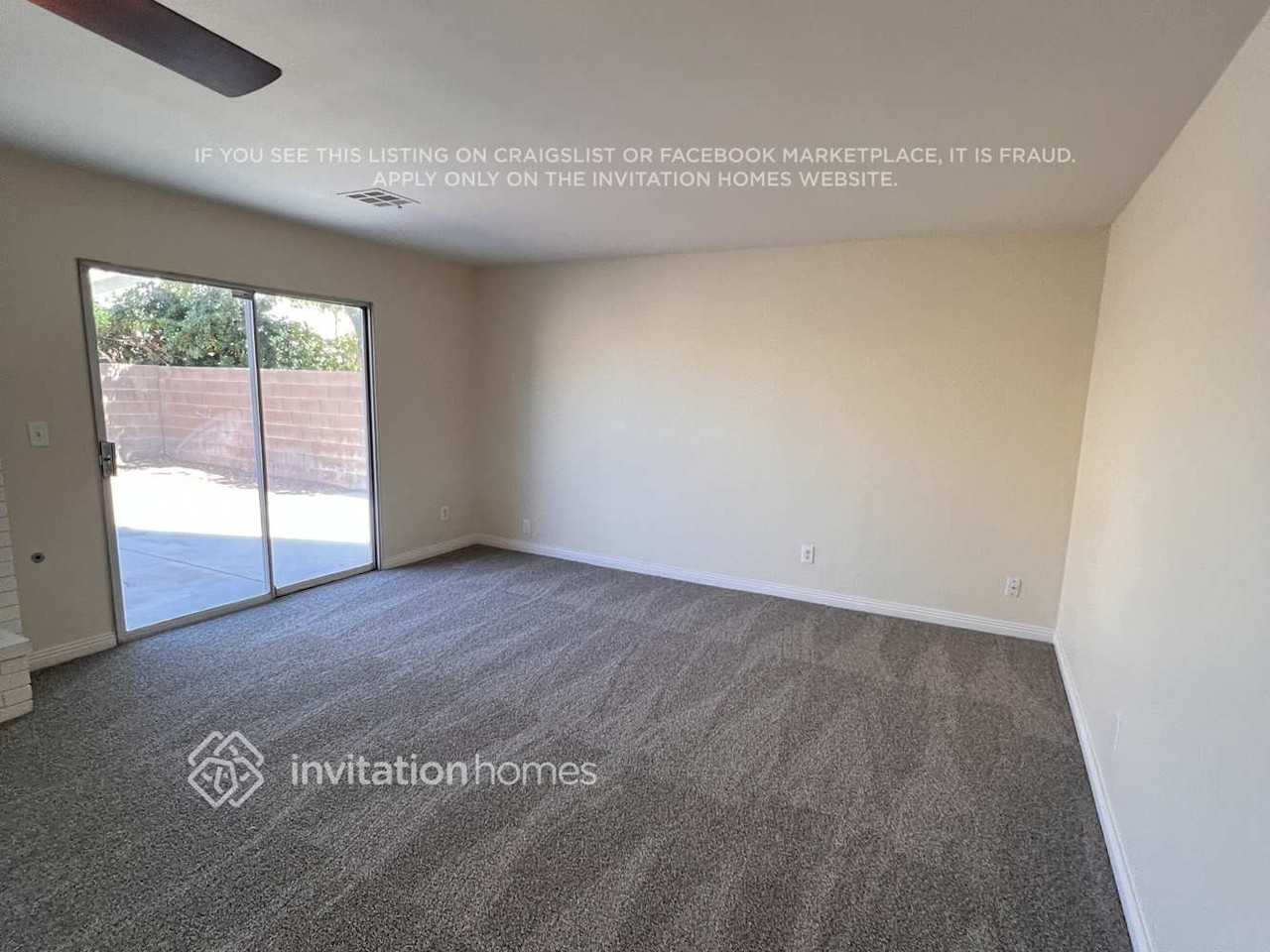 280 Plaza Carmelina Ct - Photo 4 of 15