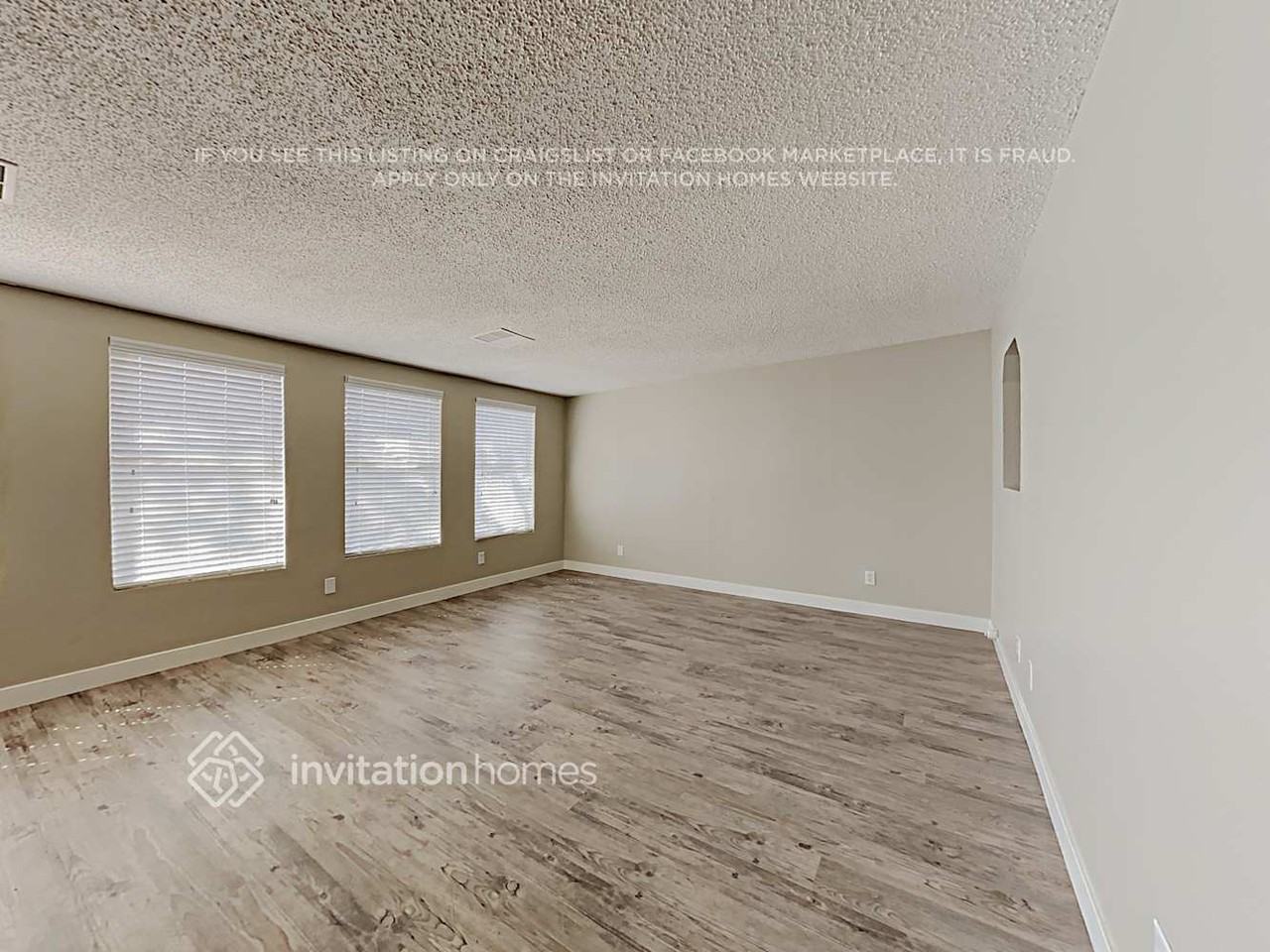 127 Sterling Dr - Photo 5 of 18