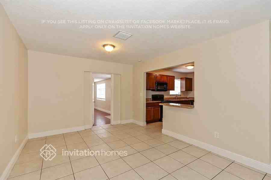 5131 Sw 6th St - Photo 5 of 18