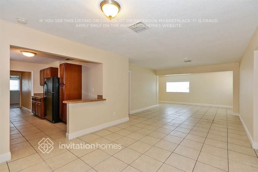 5131 Sw 6th St - Photo 6 of 18