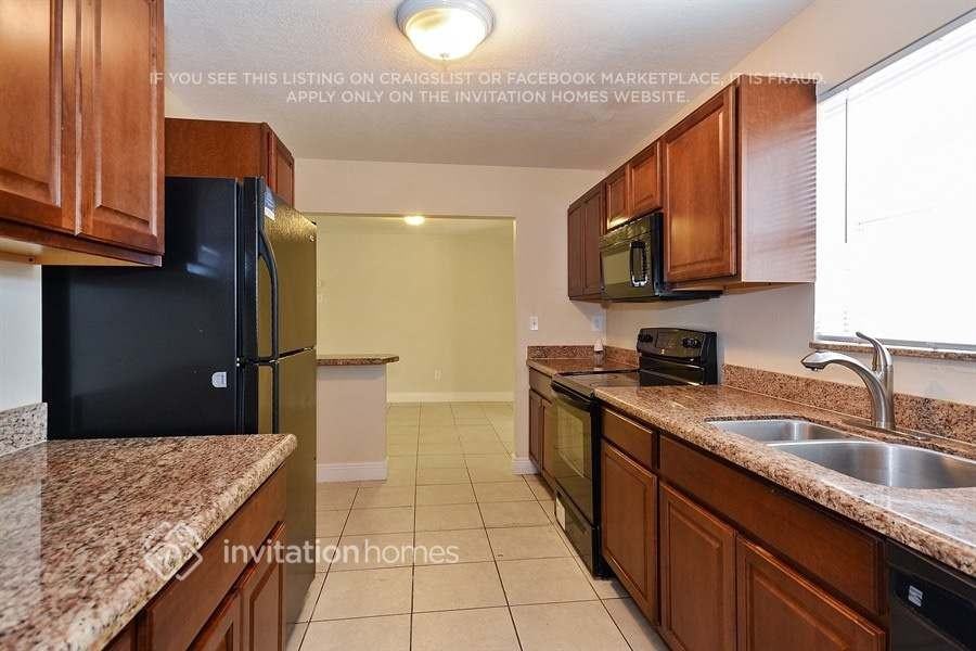 5131 Sw 6th St - Photo 7 of 18