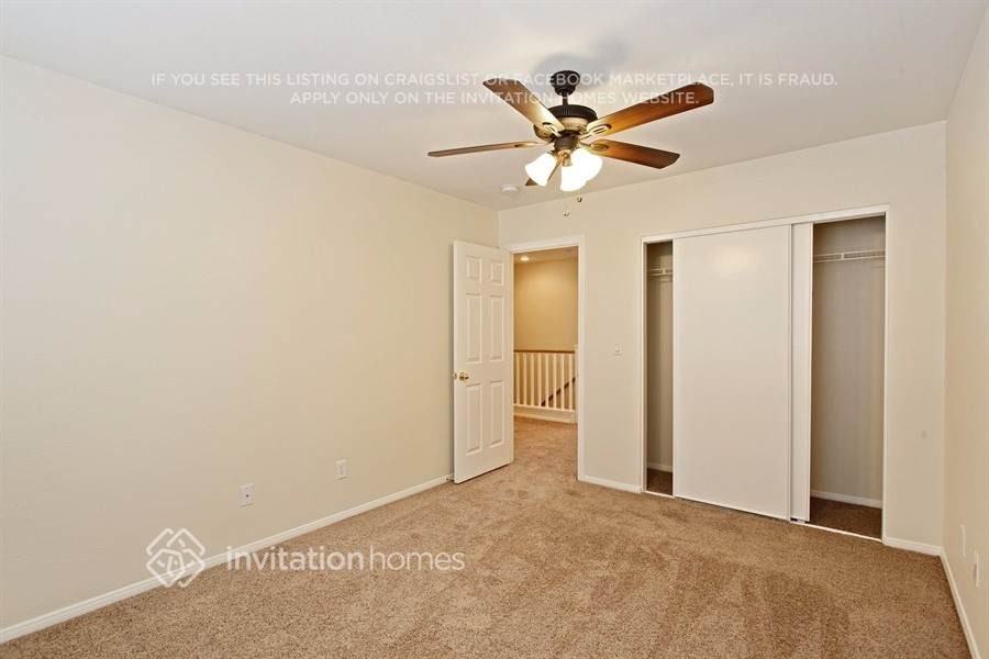 2515 Wellworth Ave - Photo 7 of 11