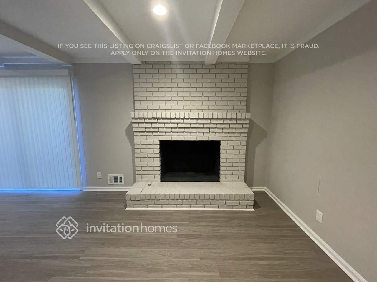 1861 Kinridge Rd - Photo 2 of 12