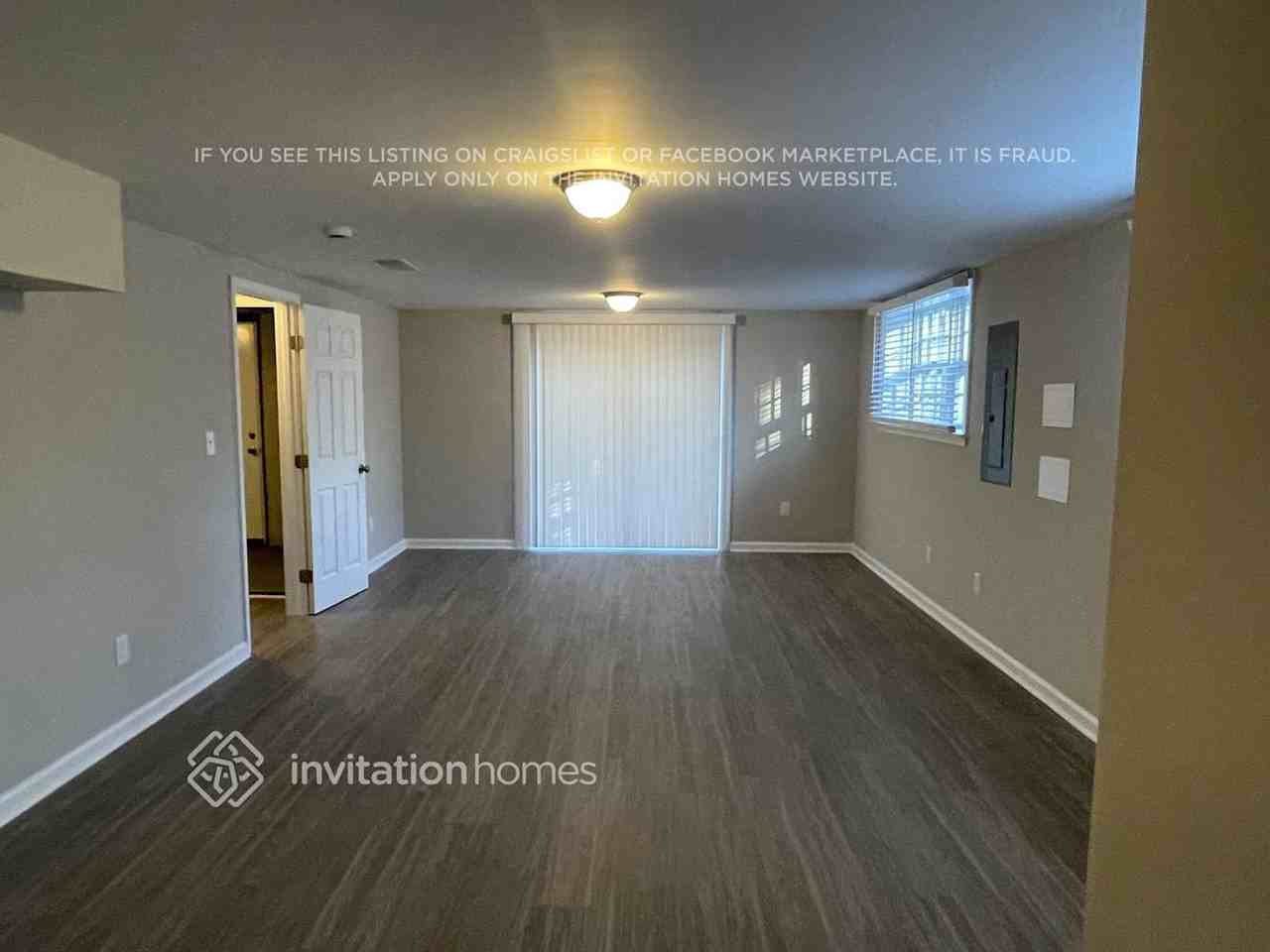 1861 Kinridge Rd - Photo 5 of 12
