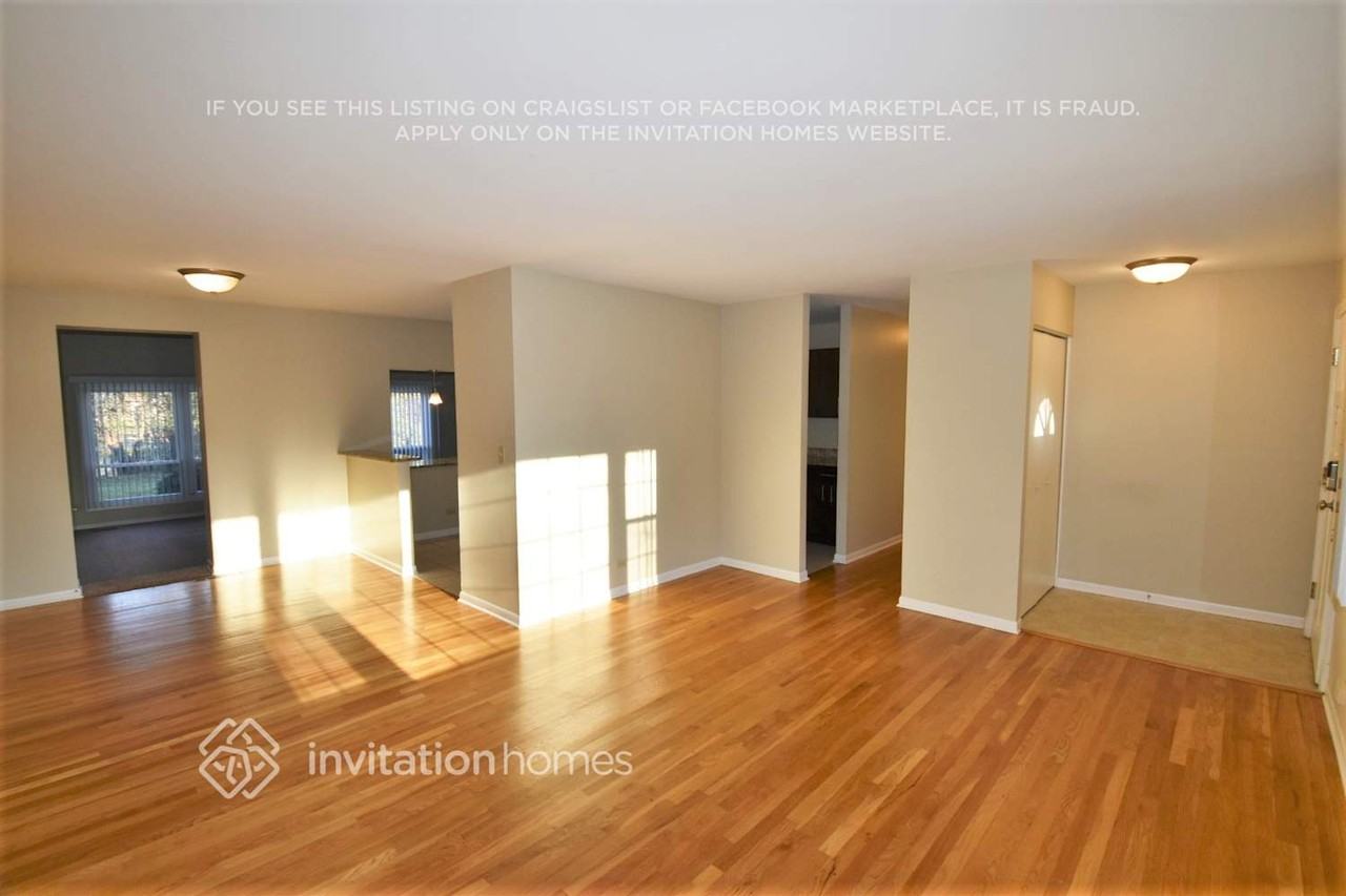 1513 N Ridge Ave - Photo 2 of 19