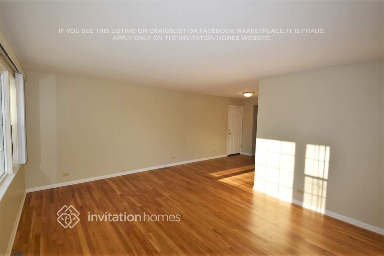 1513 N Ridge Ave - Photo 4 of 19