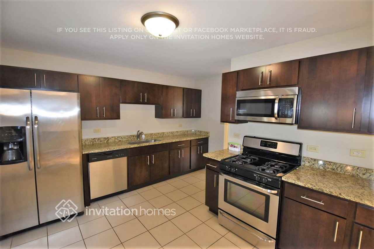 1513 N Ridge Ave - Photo 7 of 19