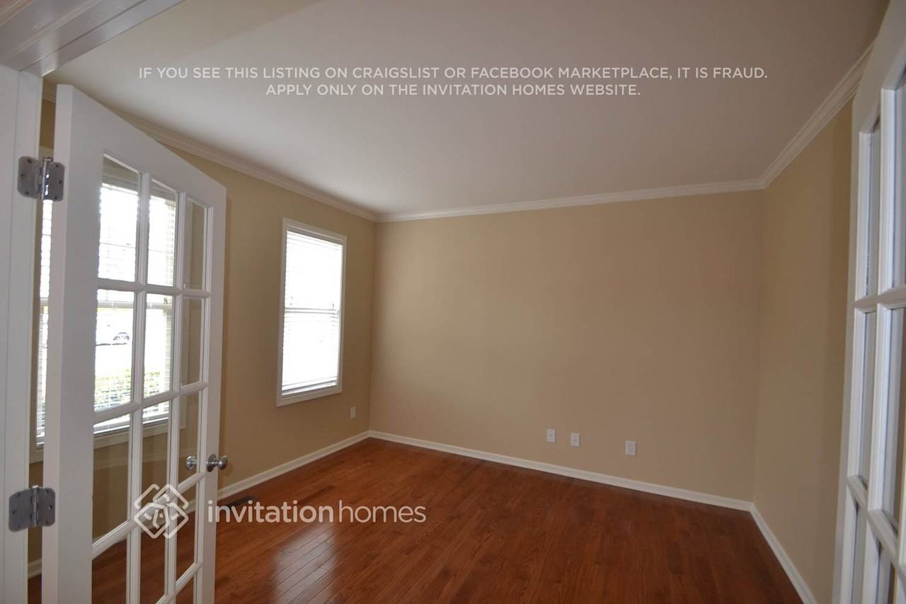 9028 Linslade Way - Photo 5 of 14