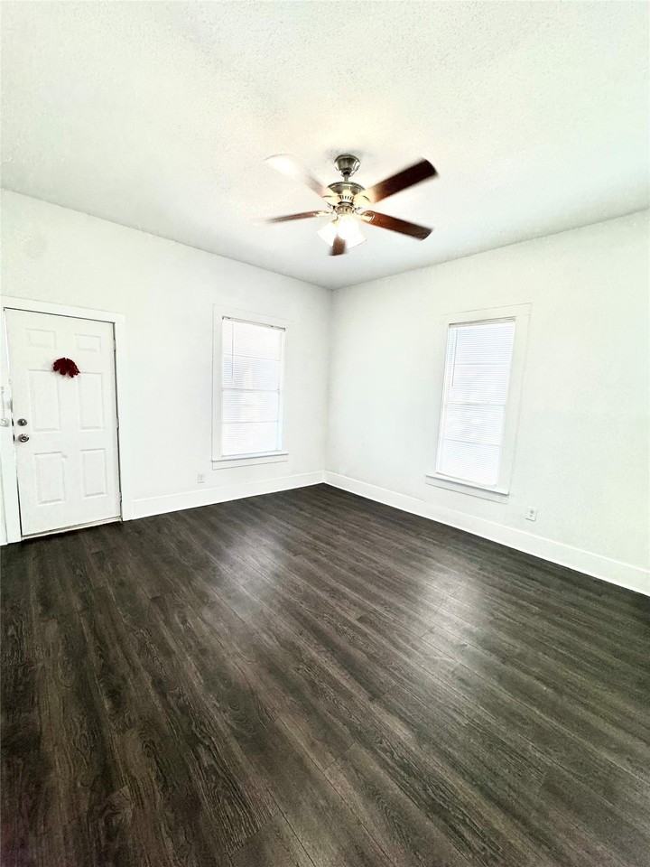 2303 Prospect Ave #2 - Photo 3 of 10