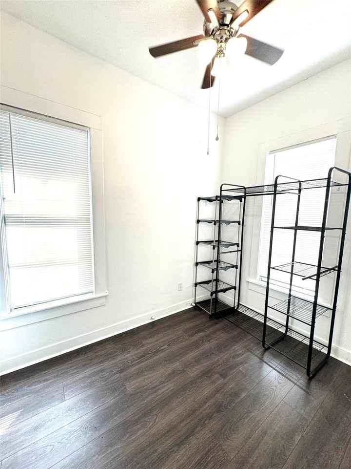 2303 Prospect Ave #2 - Photo 5 of 10