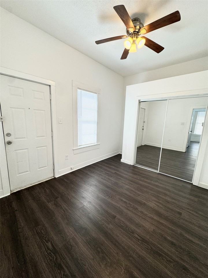 2303 Prospect Ave #2 - Photo 6 of 10