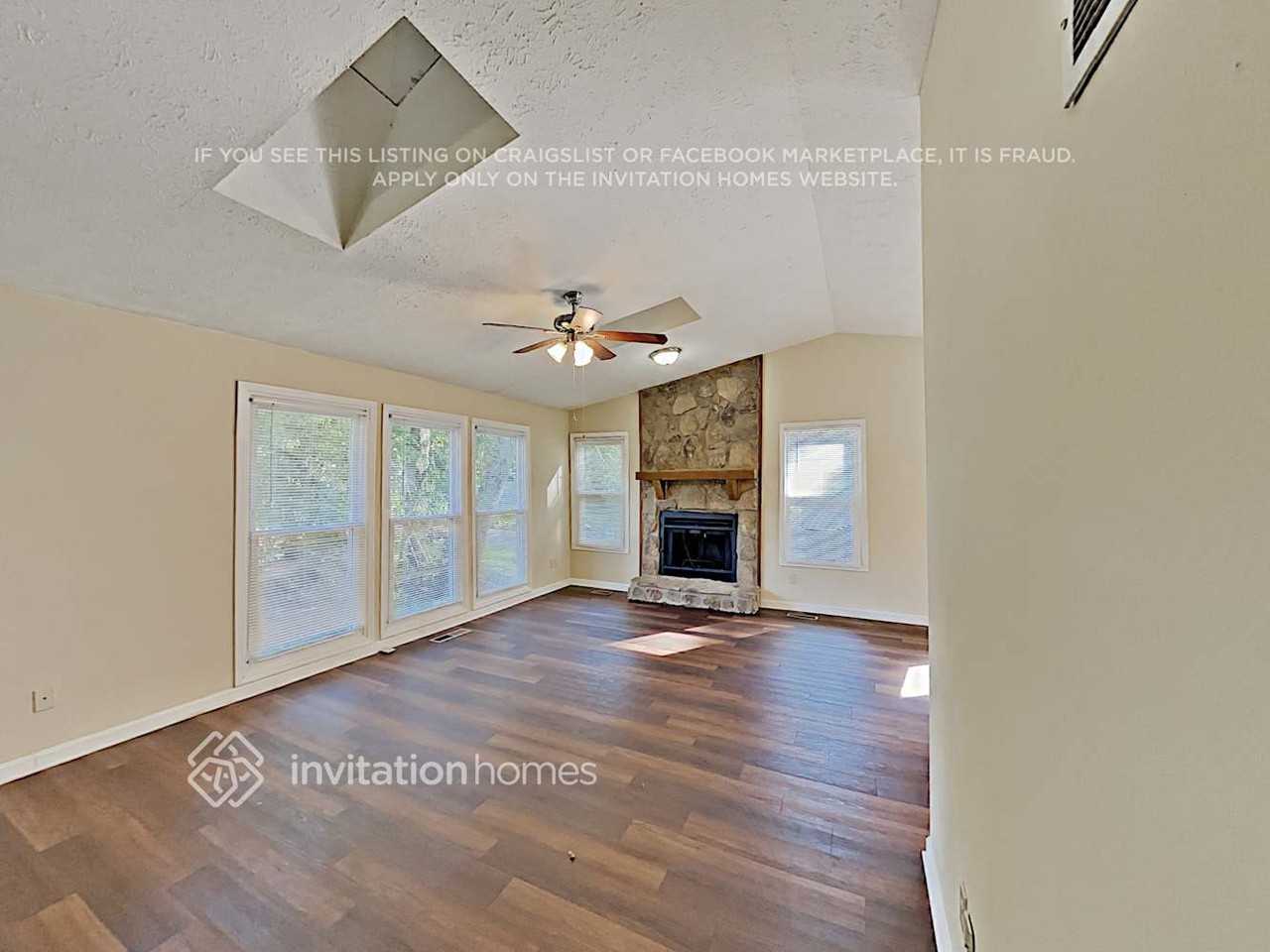 5002 Maxanne Dr Nw - Photo 6 of 18
