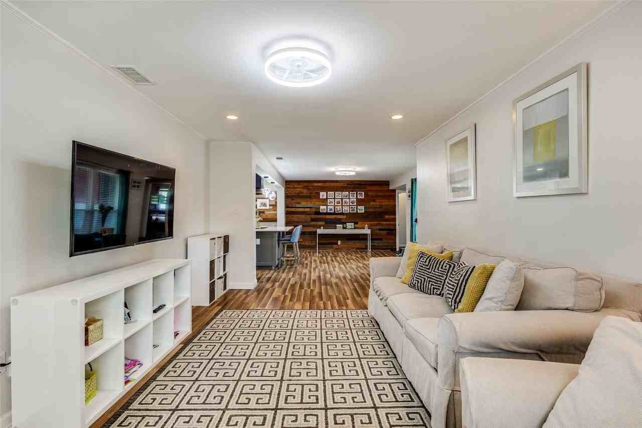 11021 Cactus Ln - Photo 5 of 26