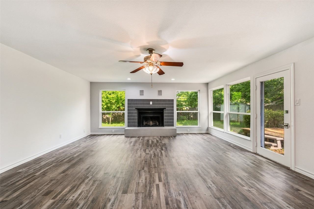 2513 Janice Ln