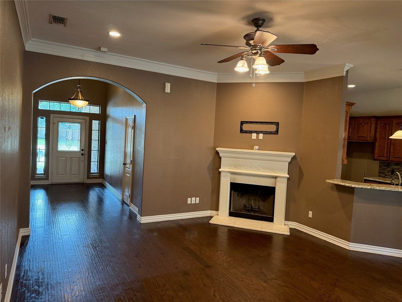 1323 Preston Trail Ct - Photo 4 of 22