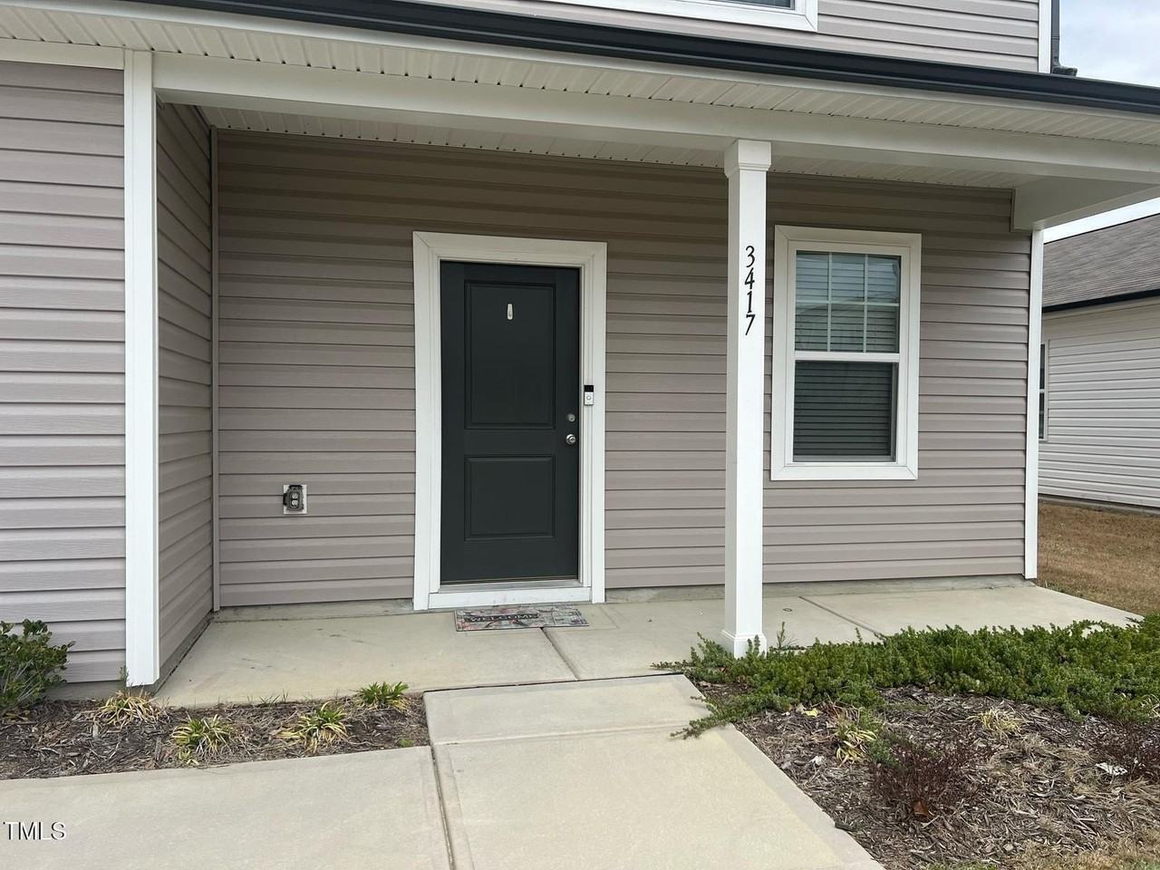 3417 Honey Ivy Ln - Photo 2 of 11