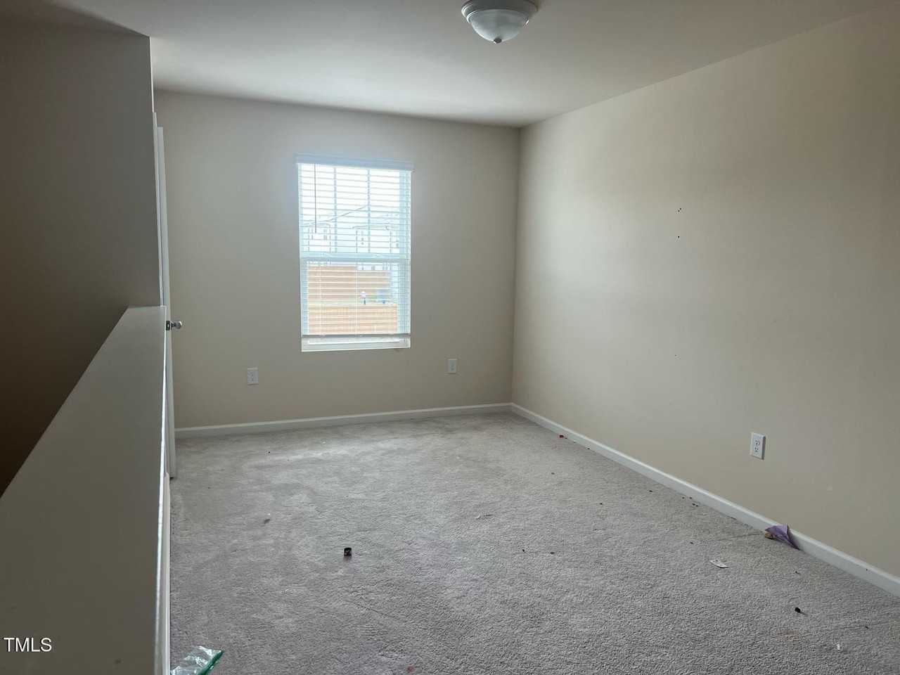 3417 Honey Ivy Ln - Photo 7 of 11
