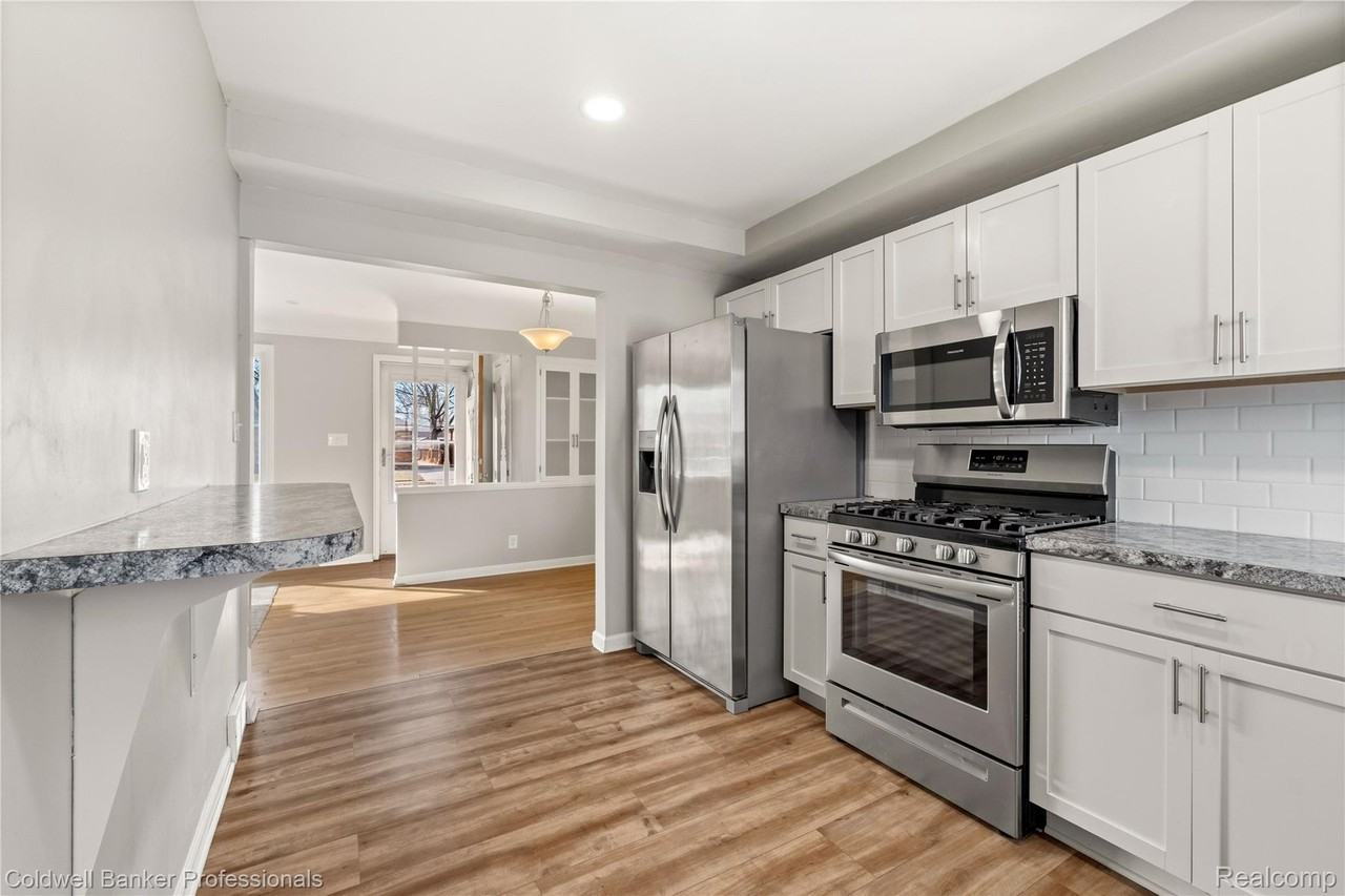 22617 Oconnor St - Photo 7 of 27