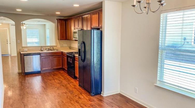 915 Alamo Plaza Dr - Photo 4 of 13