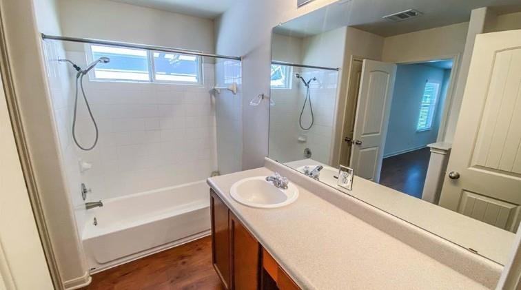 915 Alamo Plaza Dr - Photo 7 of 13