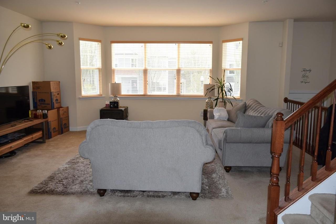 390 English Oak Ln - Photo 5 of 38