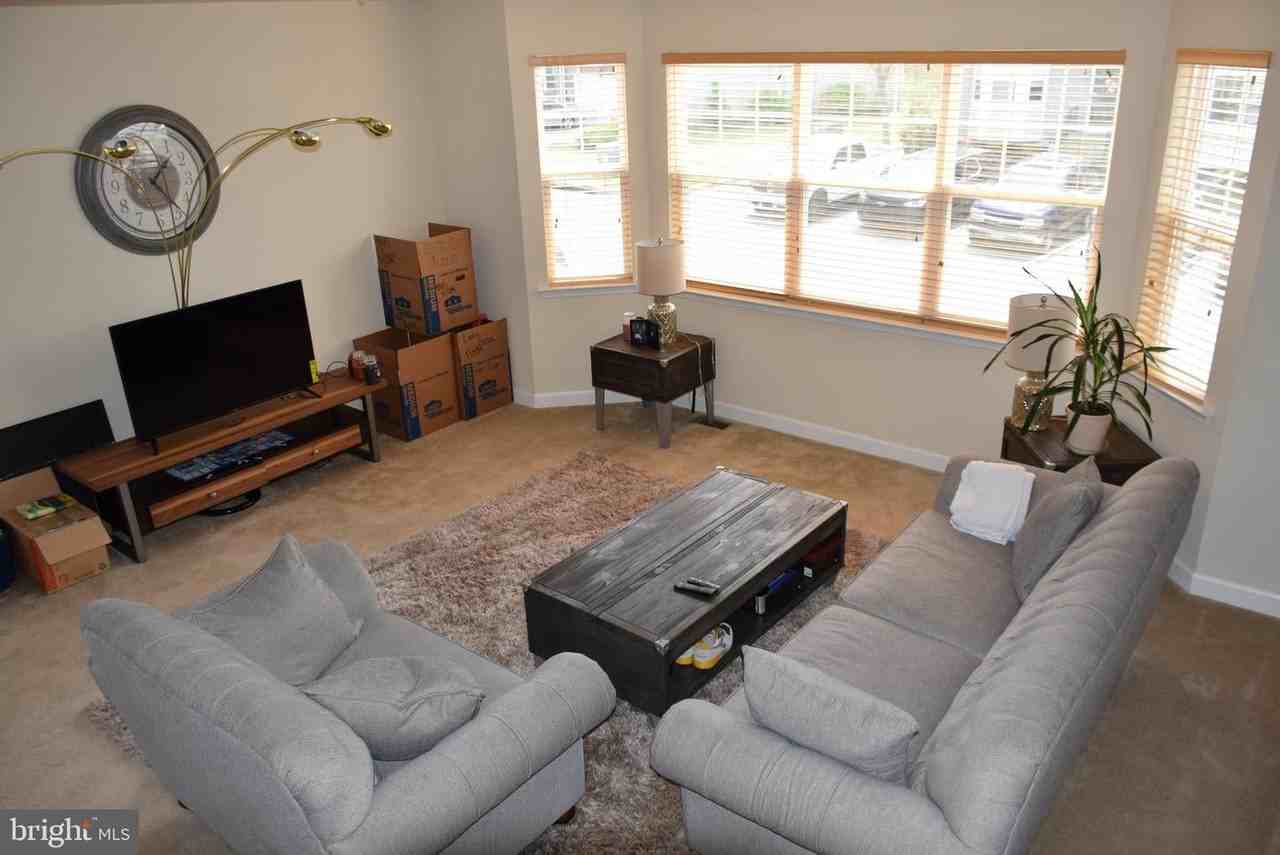 390 English Oak Ln - Photo 6 of 38
