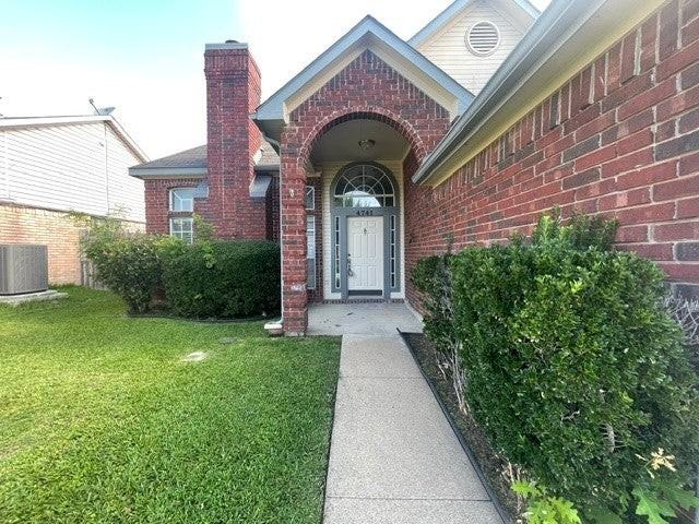 4741 Birchbend Ln - Photo 3 of 25