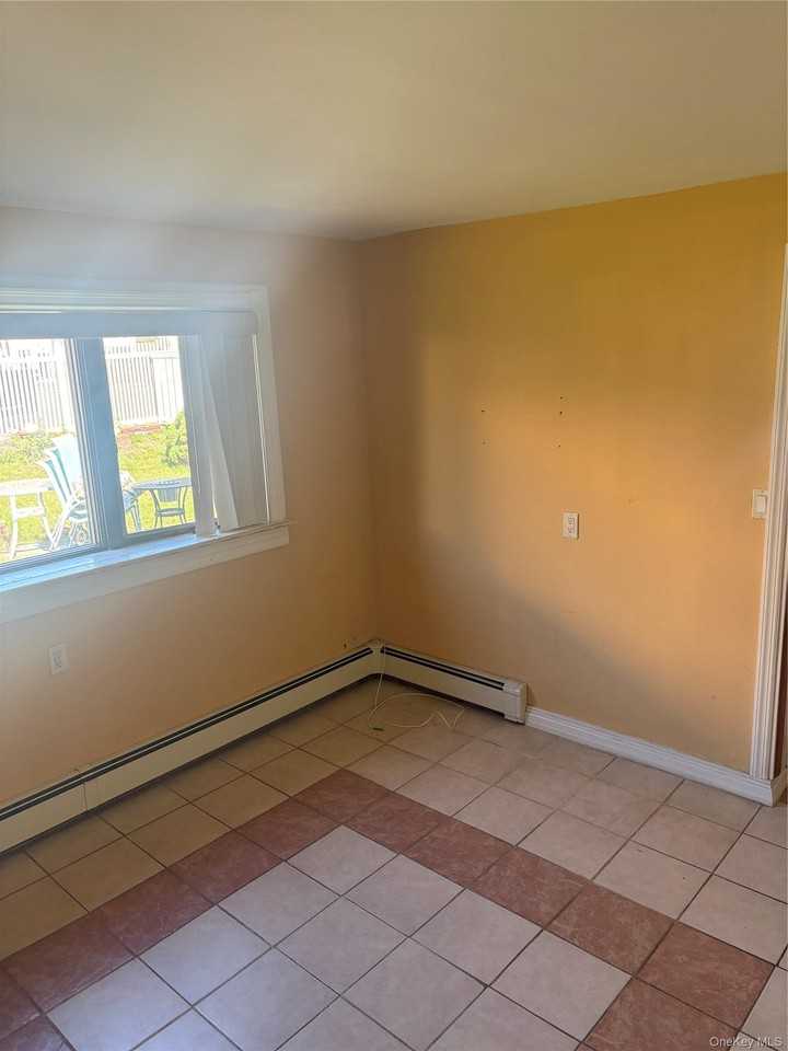 70 Parma Rd - Photo 3 of 4