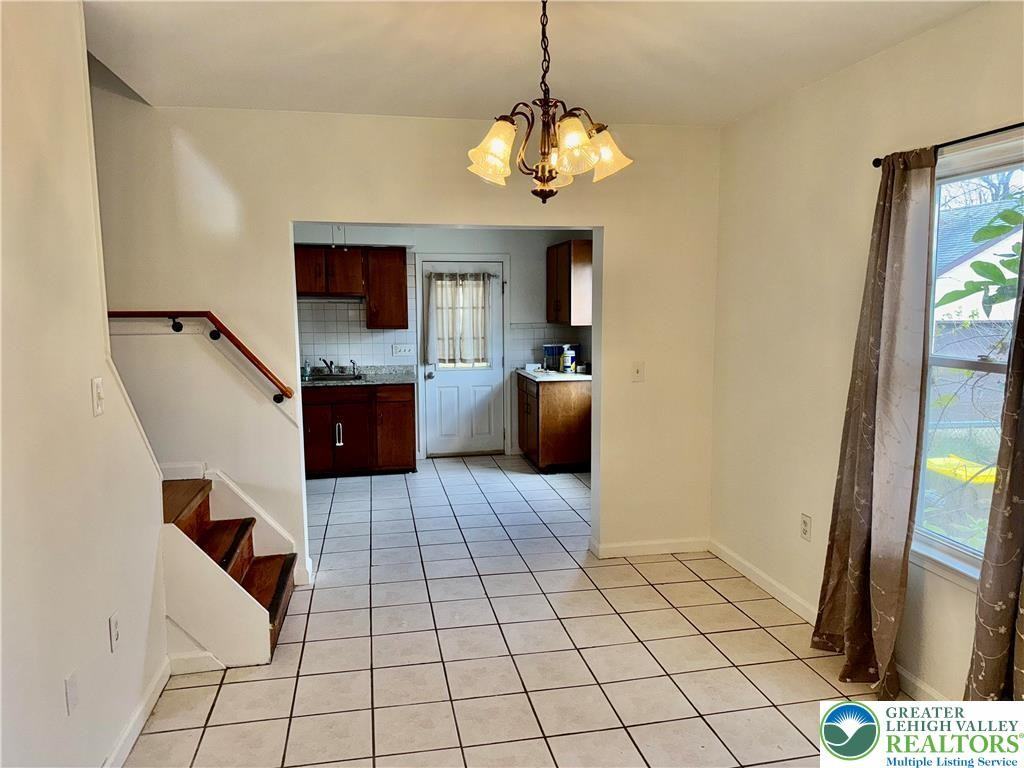 2955 Middletown Rd - Photo 7 of 20