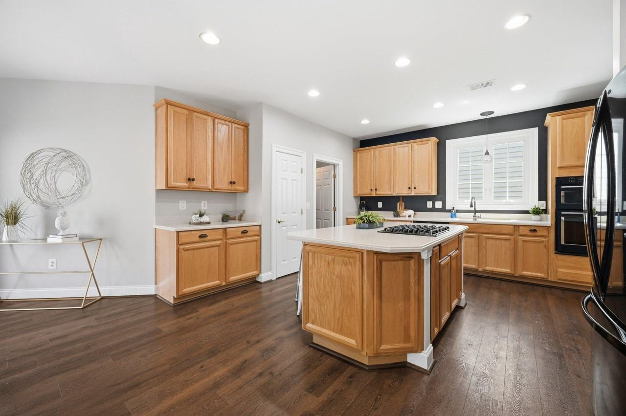 2530 Transom Pl - Photo 7 of 38
