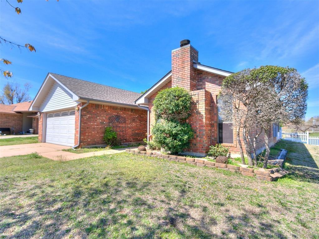7317 Louisburg Dr - Photo 5 of 23