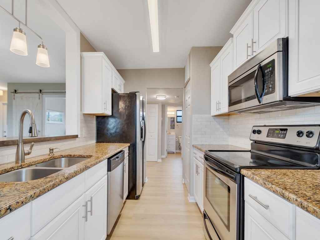 3206 S Lakeview Cir ##105 - Photo 7 of 24