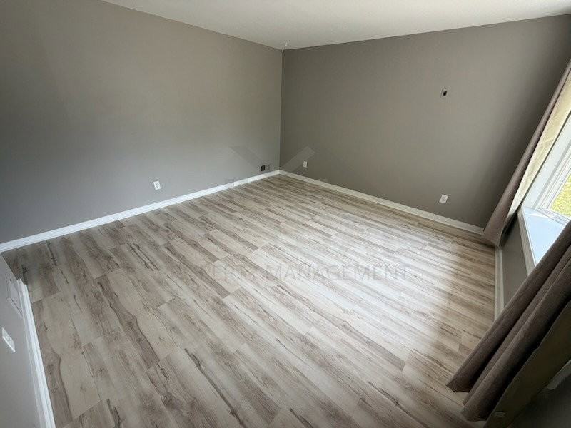34856 Fairchild St - Photo 2 of 8