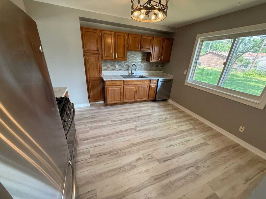 34856 Fairchild St - Photo 6 of 8